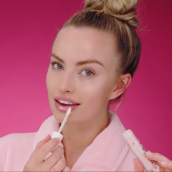 Too Faced Hangover Pillow Balm Lip Treatment - Picture 14 of 16